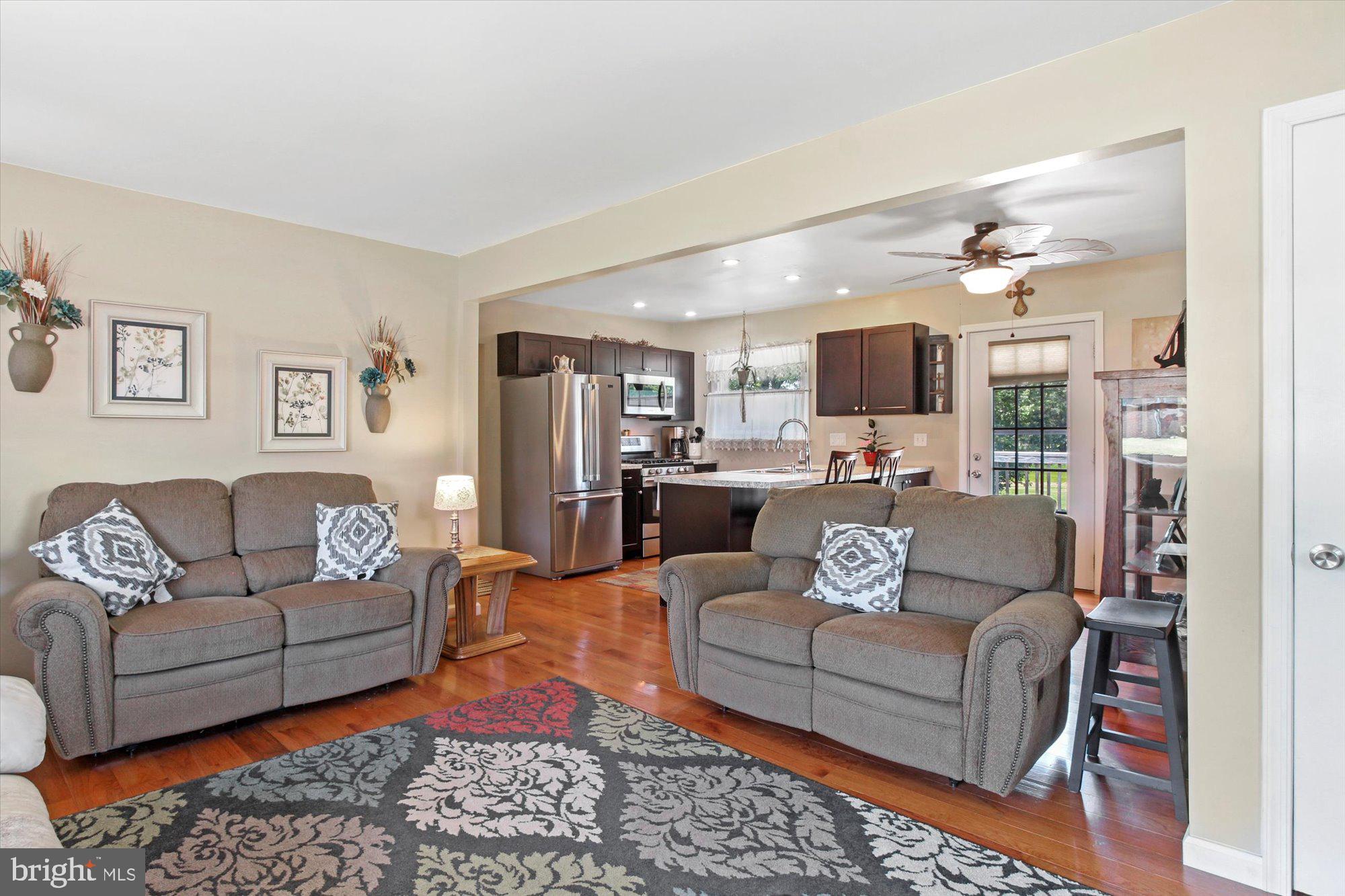 2325 Loucks Road York, PA 17408 - Photo 4 of 27 Gallery Image 4
