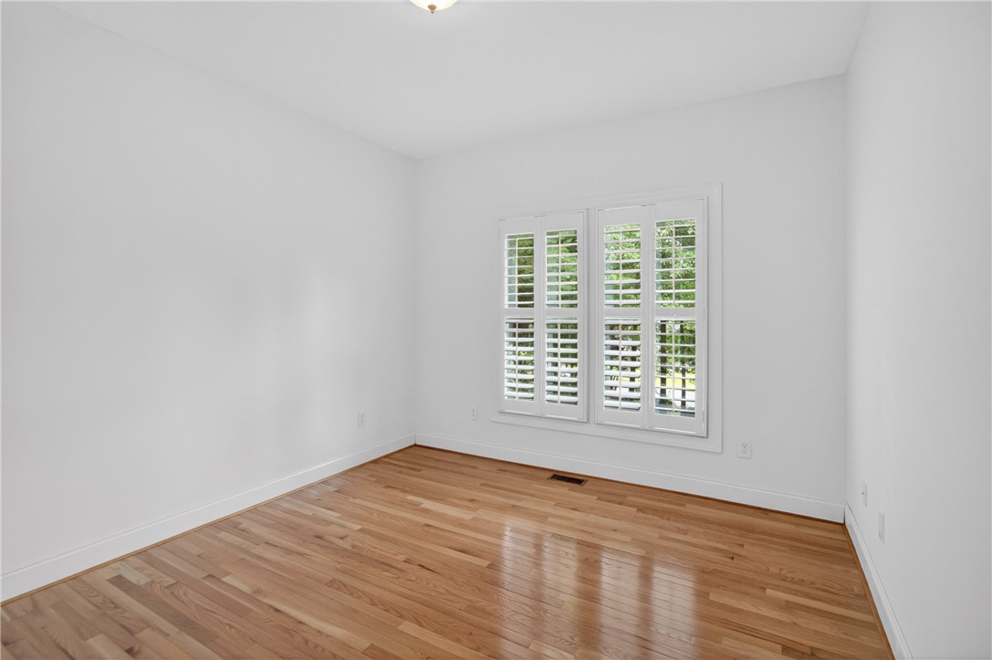 106 Newington Circle Anderson, SC 29621 - Photo 21 of 27 Bedroom 2 w Laundry Closet