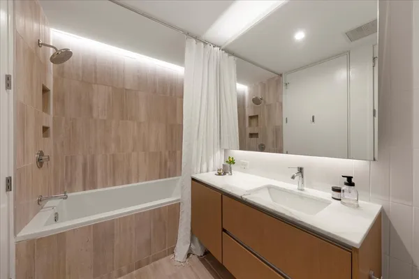 $1,595,000 | 313 West 17th Street, Unit 1104, Austin, TX 78701