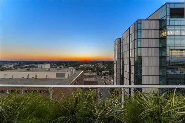 $1,595,000 | 313 West 17th Street, Unit 1104, Austin, TX 78701