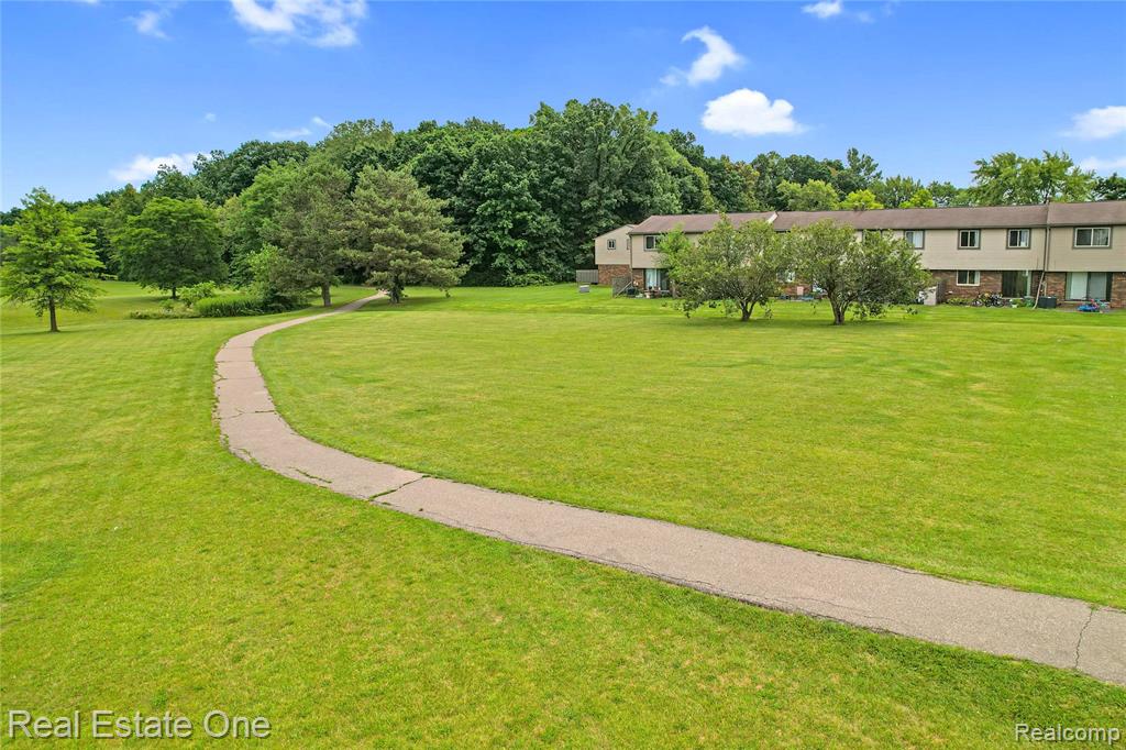 751 Eastbridge Court Rochester Hills, MI 48307 - Photo 46 of 48