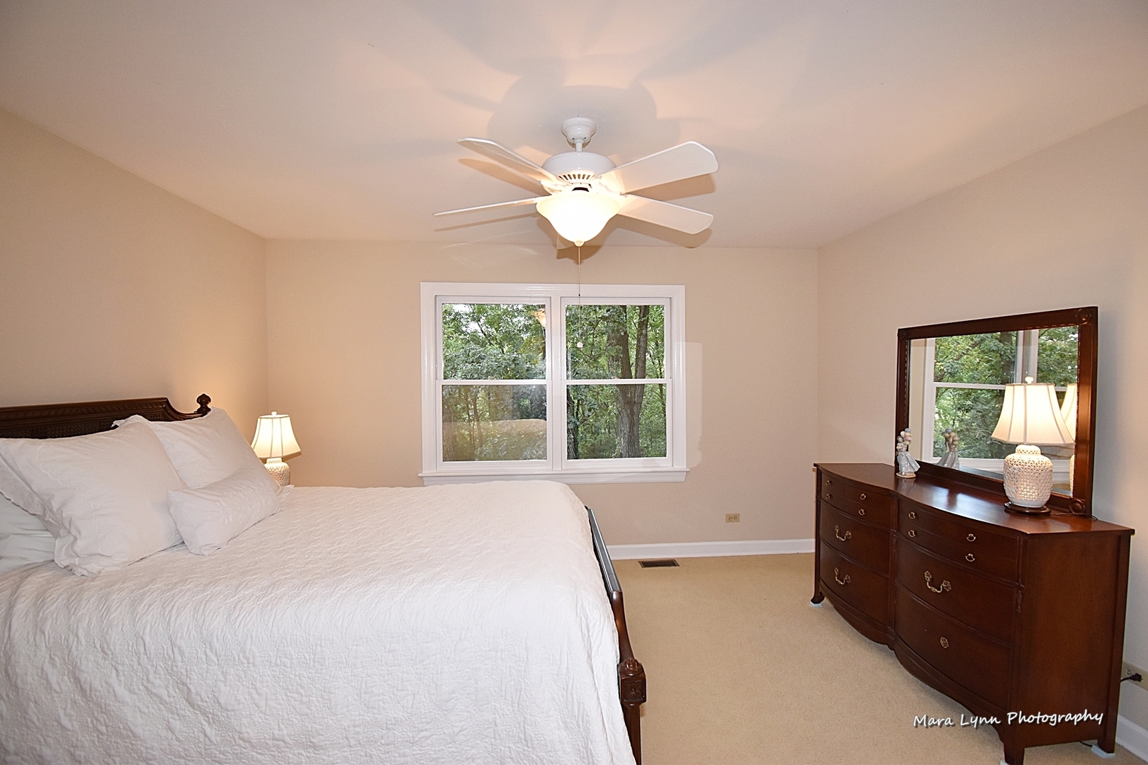 4N555 Hidden Oaks Road St. Charles, IL 60175 - Photo 27 of 41 a bedroom with a bed and a window