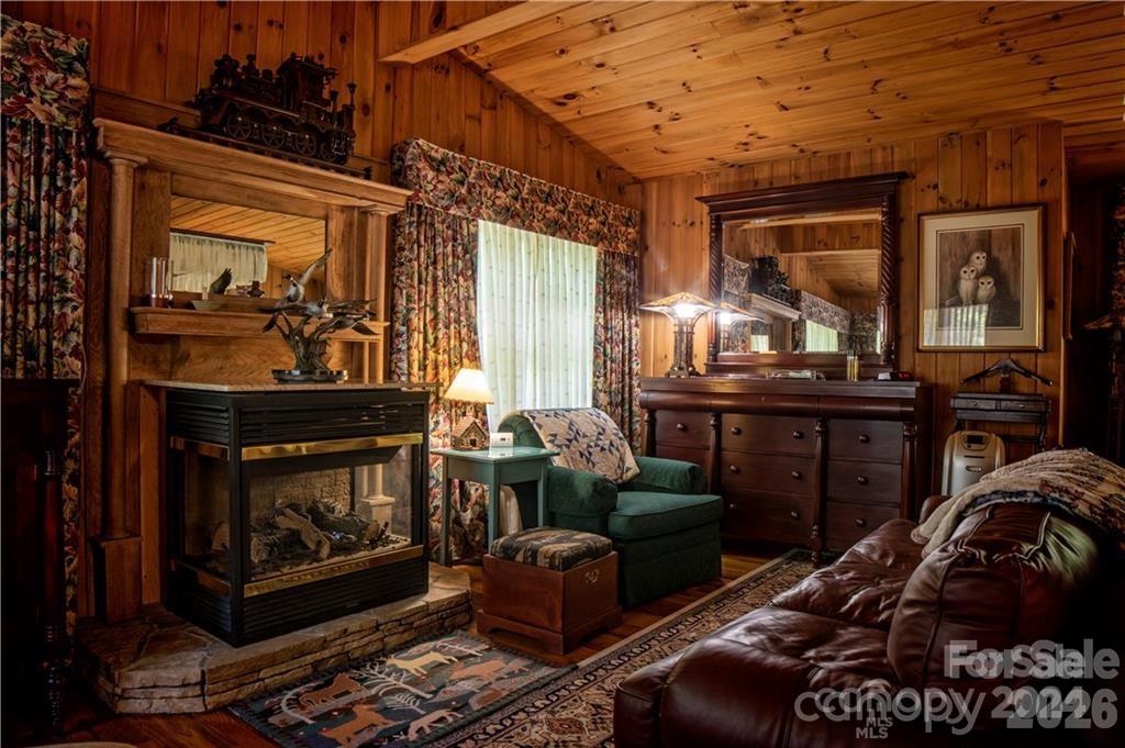 2736 Howell Branch Road Green Mountain, NC 28740 - Photo 17 of 44