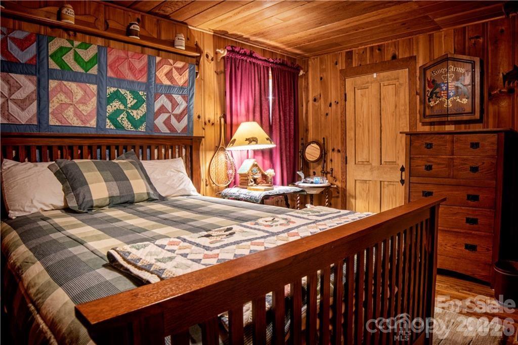 2736 Howell Branch Road Green Mountain, NC 28740 - Photo 20 of 44