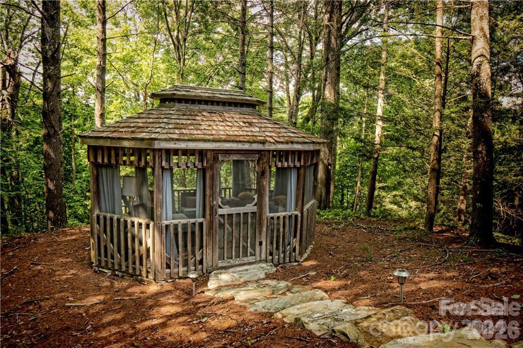 2736 Howell Branch Road Green Mountain, NC 28740 - Photo 31 of 44