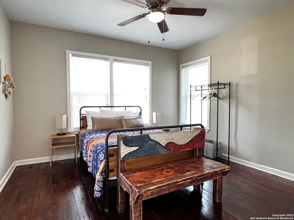 $1,500 | 522 West Ridgewood Court, San Antonio, TX 78212