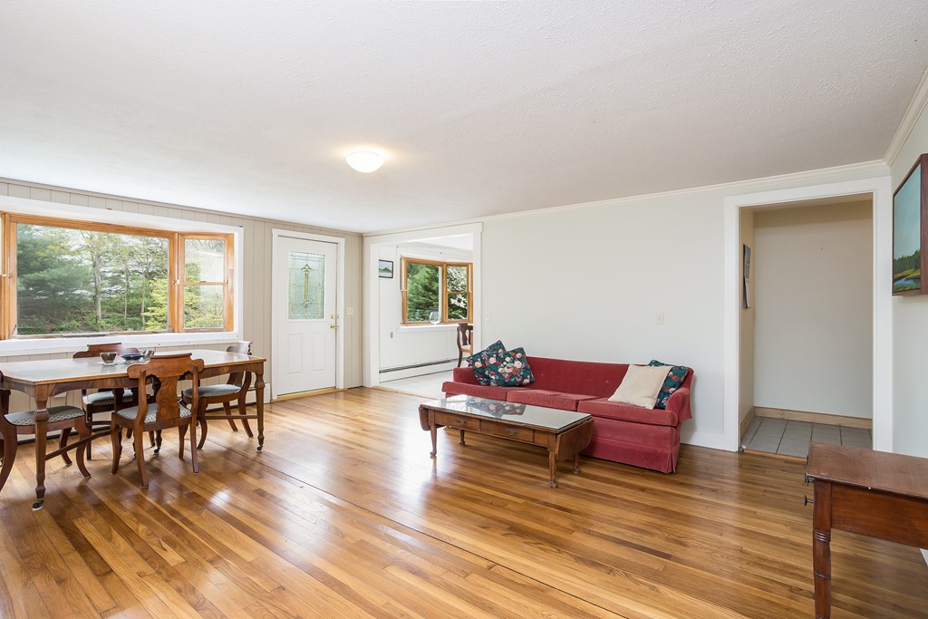 363 Main Road Westport, MA 02790 - Photo 6 of 23 Gallery Image 6