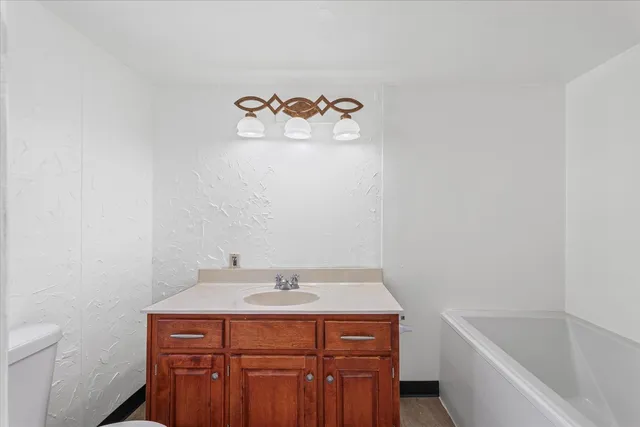 $22,000 | 353 West Monroe Street, Unit M13, Monticello, IL 61856