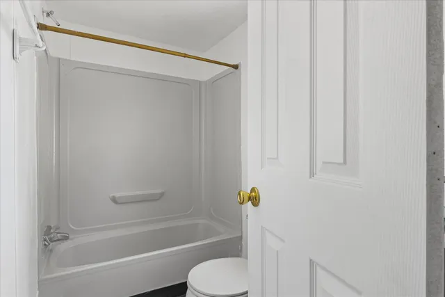 $22,000 | 353 West Monroe Street, Unit M13, Monticello, IL 61856