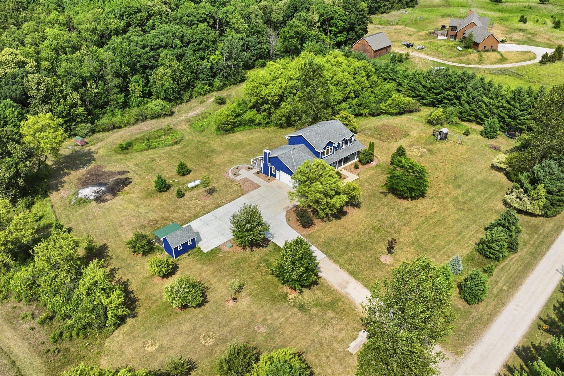 2192 Hall Road Erin, WI 53027 - Photo 40 of 42 40-008_dji_fly_20260721_153626_994_17847