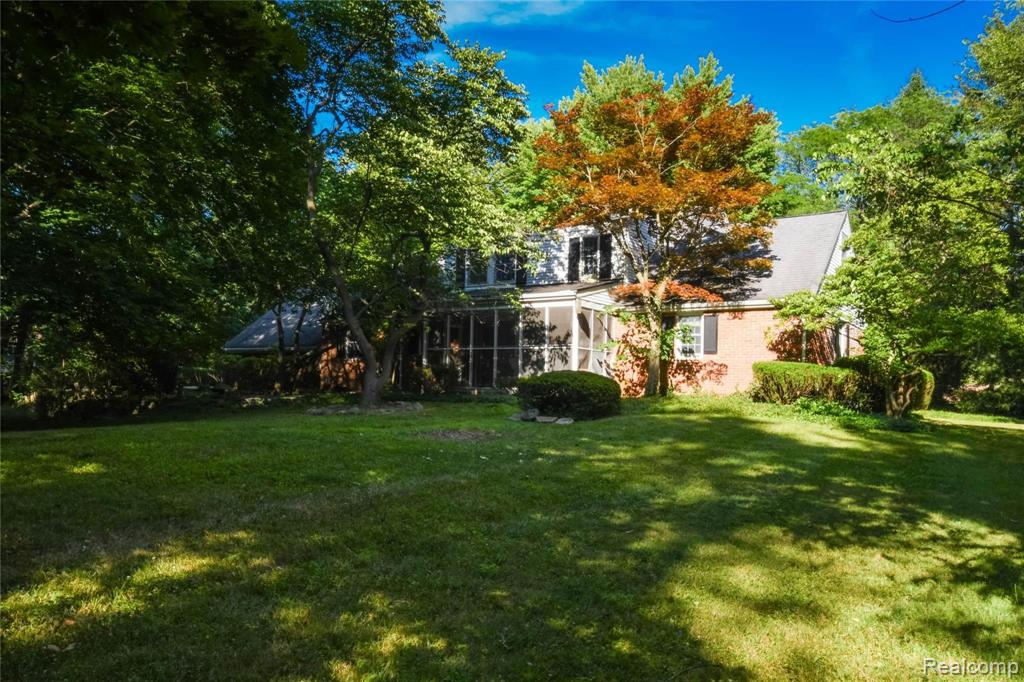 5355 Beach Road Troy, MI 48098 - Photo 26 of 27