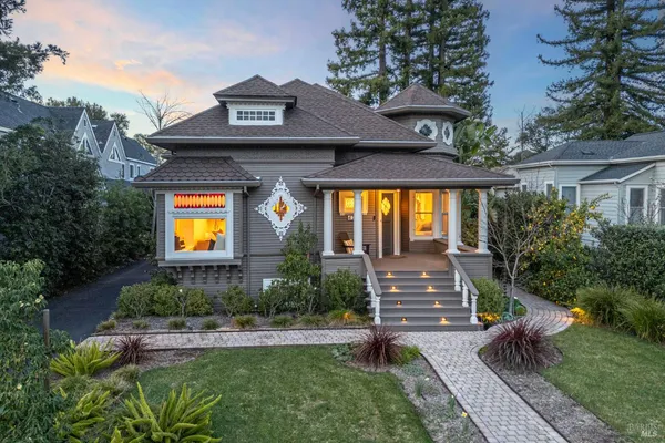 $2,875,000 | 423 Matheson Street, Healdsburg, CA 95448