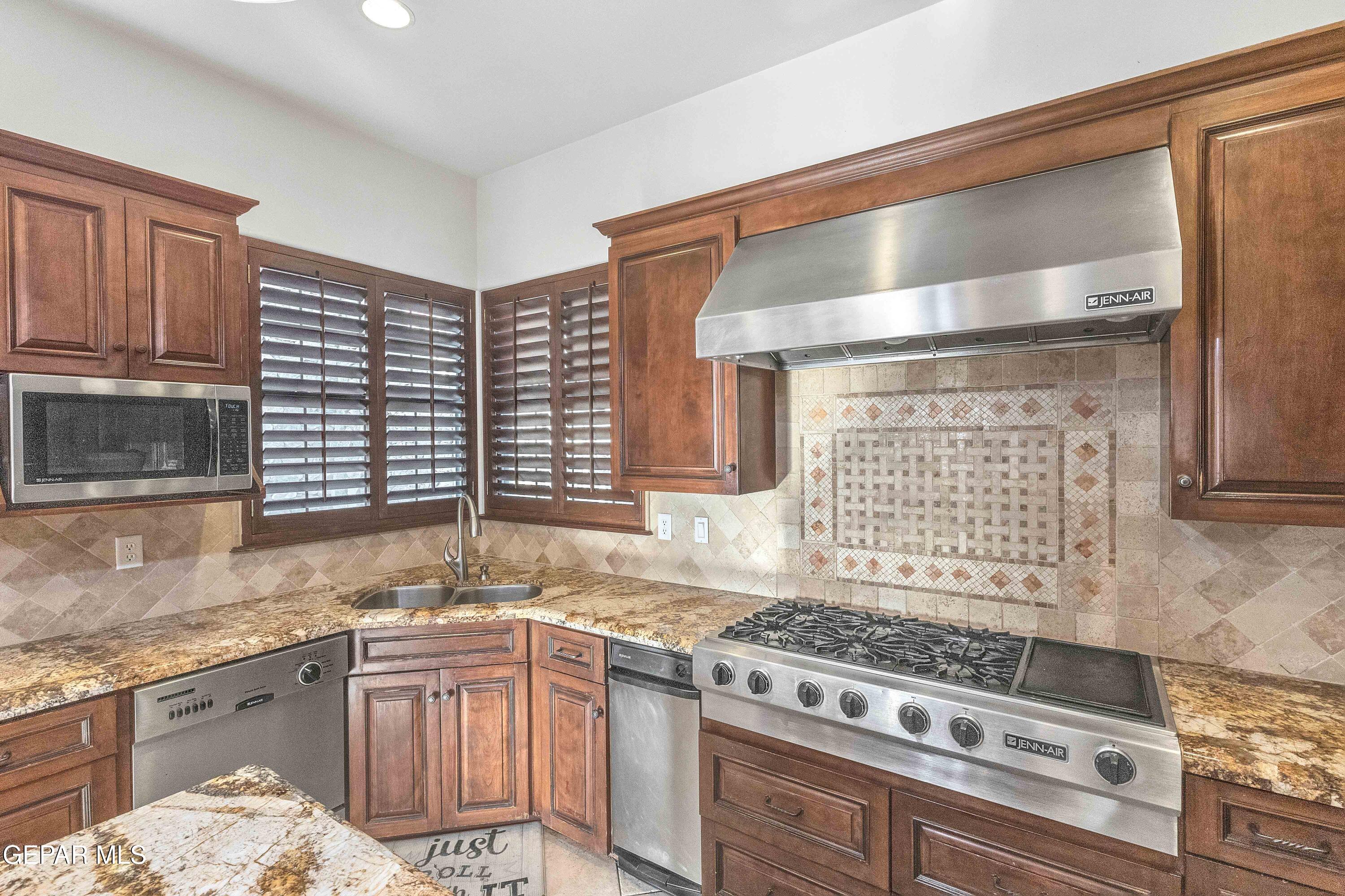 41 Sun Point Lane El Paso, TX 79912 - Photo 16 of 48 _MG_0474