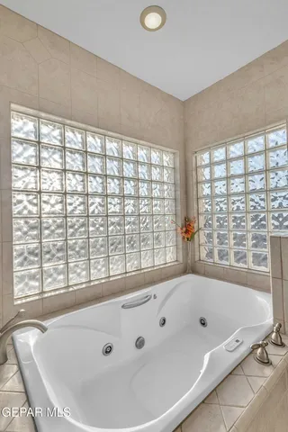 $795,000 | 41 Sun Point Lane, El Paso, TX 79912