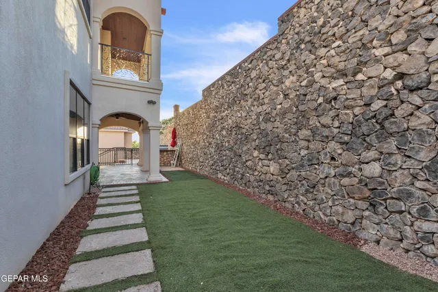 $795,000 | 41 Sun Point Lane, El Paso, TX 79912