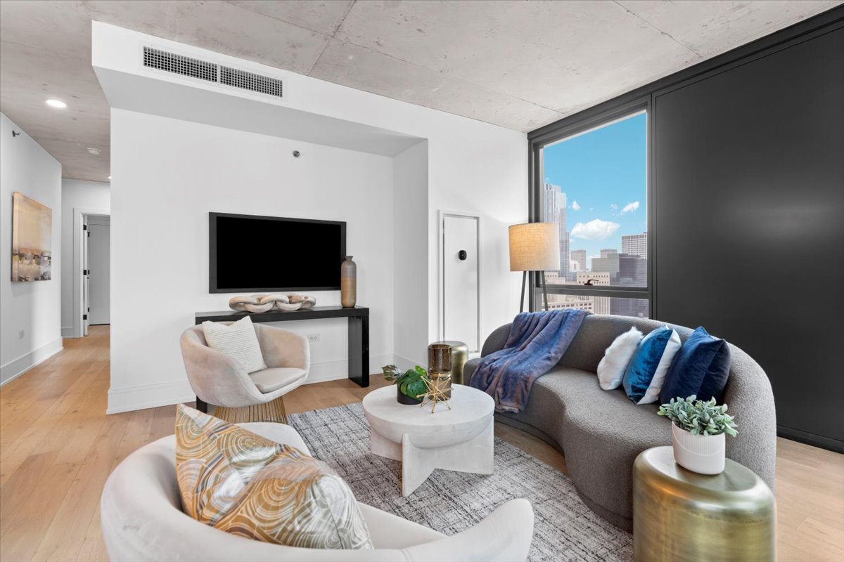 234 West Polk Street, Unit 2412 Chicago, IL 60607 - Photo 6 of 39