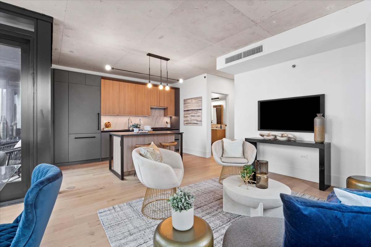 234 West Polk Street, Unit 2412 Chicago, IL 60607 - Photo 7 of 39