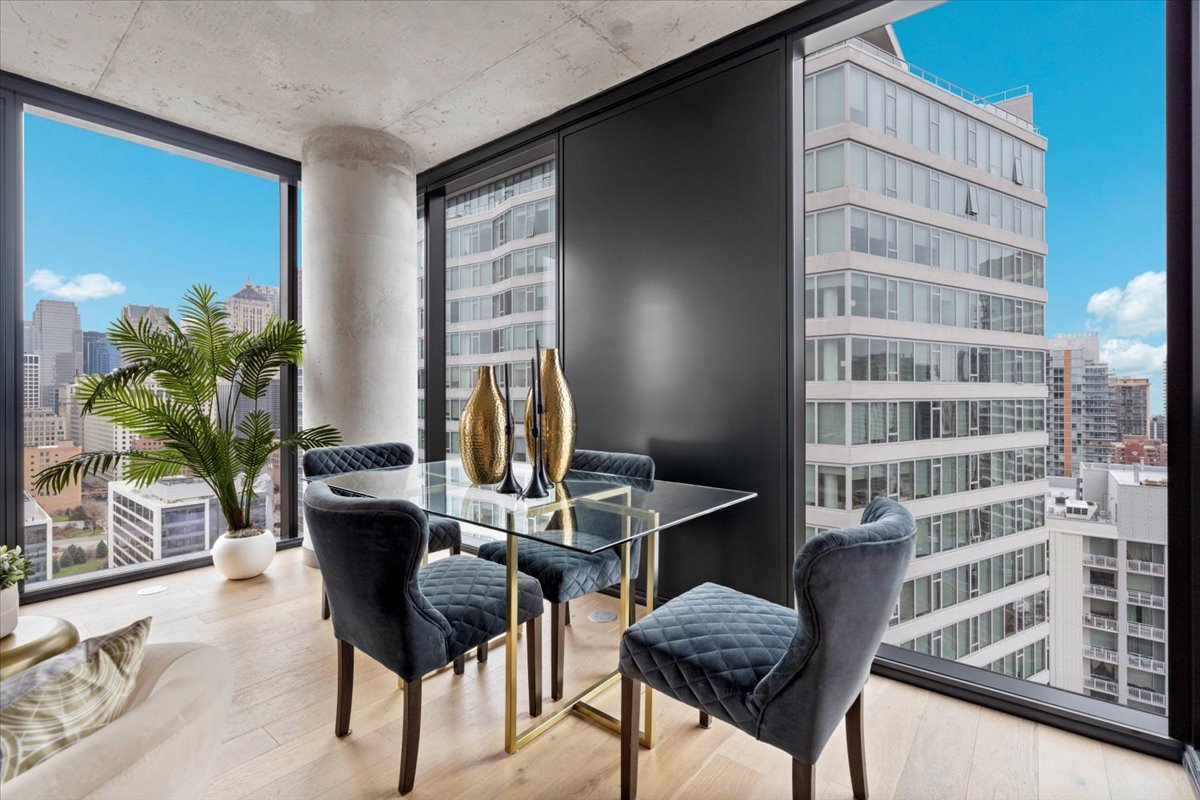 234 West Polk Street, Unit 2412 Chicago, IL 60607 - Photo 9 of 39