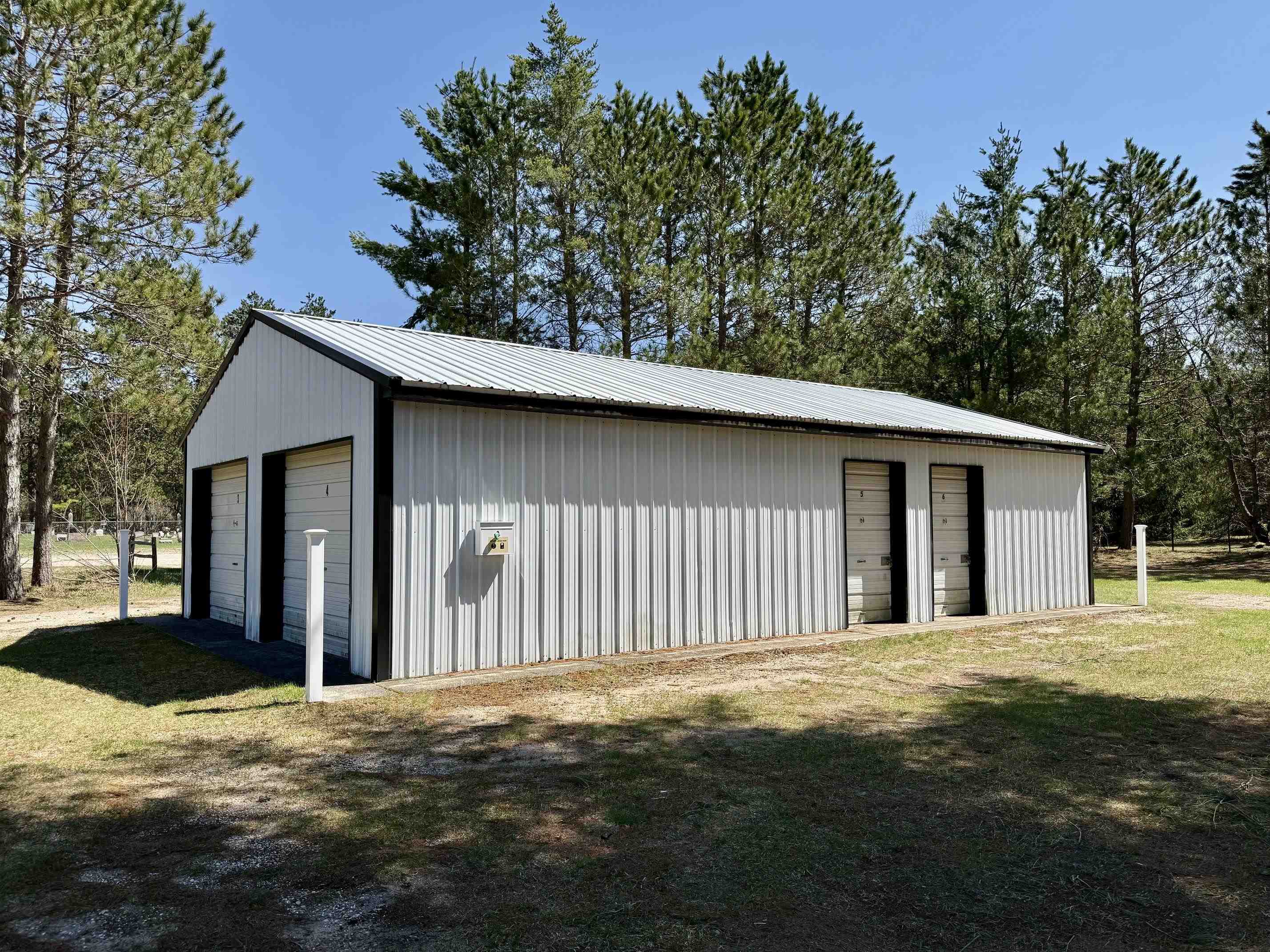 3044 South 29 Road Cadillac, MI 49601 - Photo 2 of 11