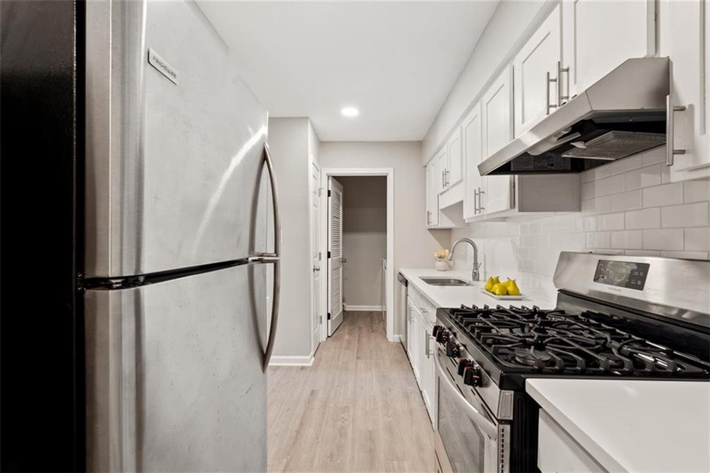 1701 Hawthorne Avenue Atlanta, GA 30337 - Photo 5 of 25