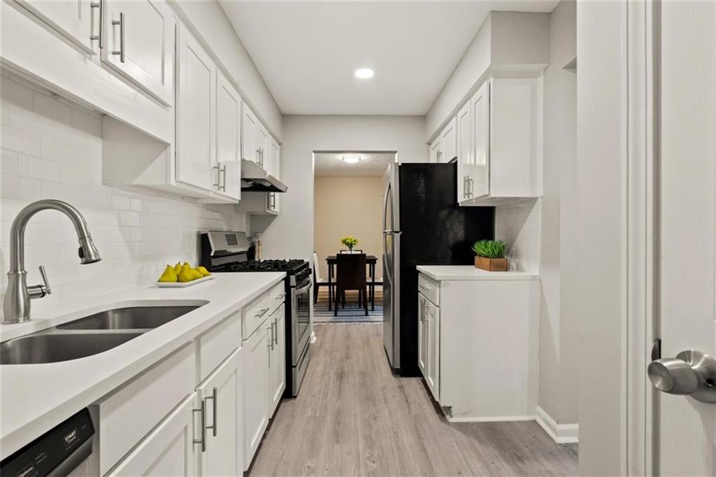 1701 Hawthorne Avenue Atlanta, GA 30337 - Photo 7 of 25