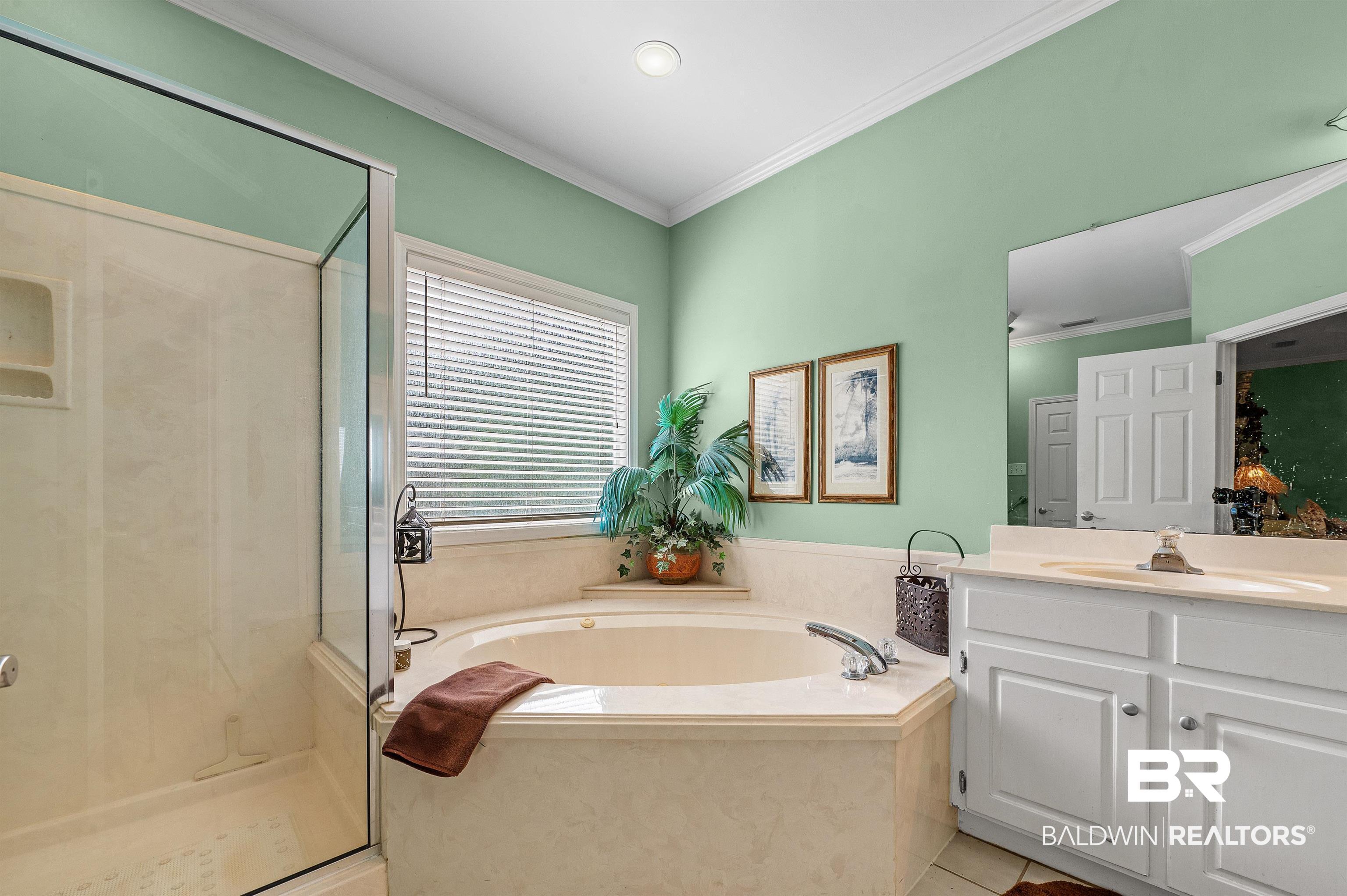 8963 North Court Daphne, AL 36527 - Photo 20 of 29 Primary Bath