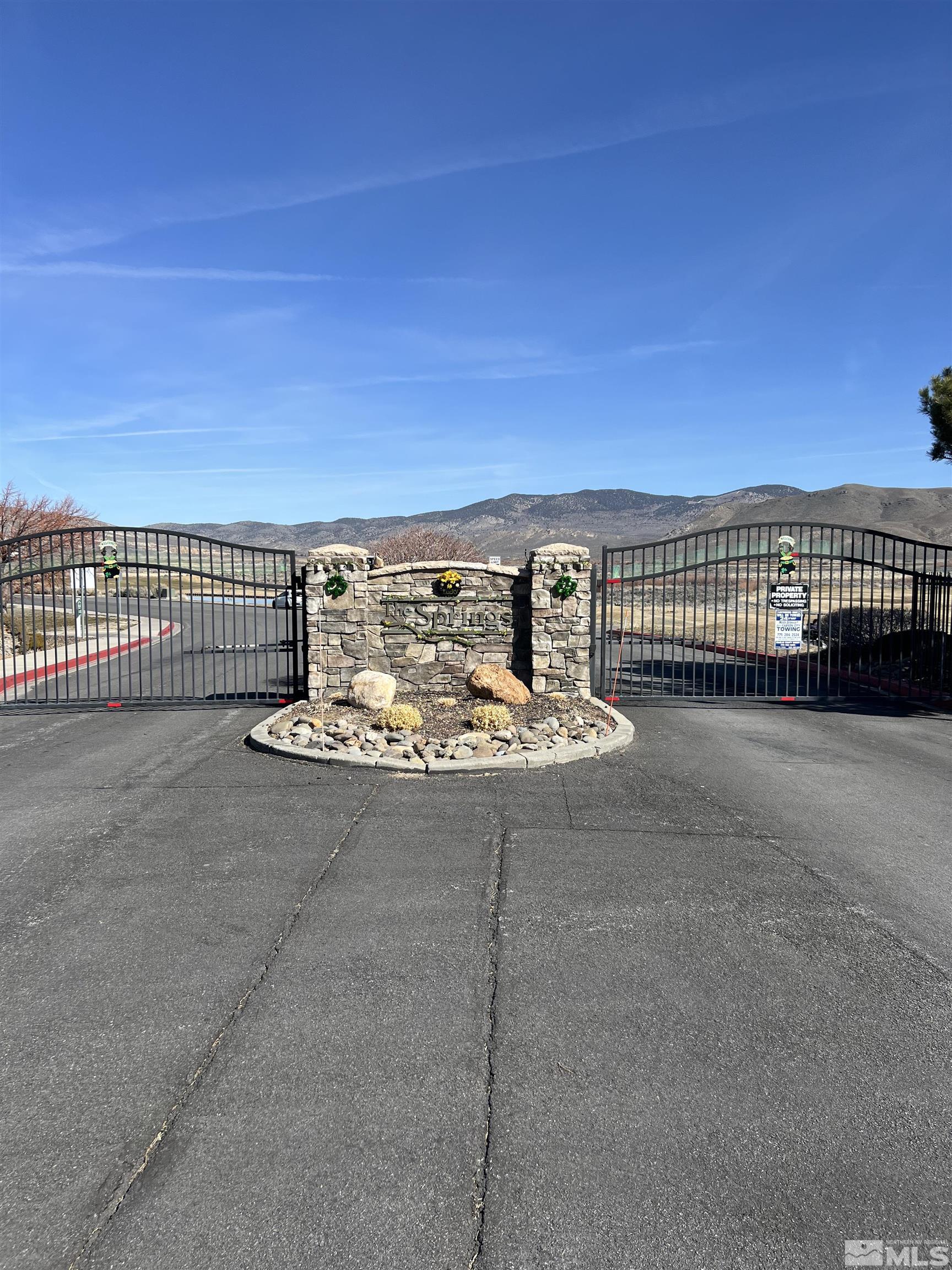 1085 Tee Drive Minden, NV 89423 - Photo 2 of 29 a view of a terrace with a bench