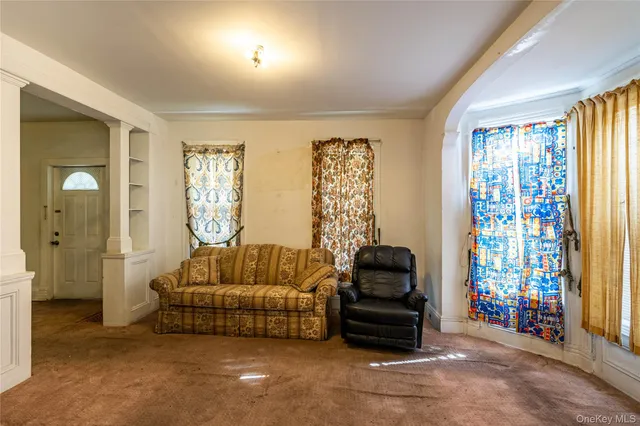 $319,999 | 20 Benton Avenue, Middletown, NY 10940