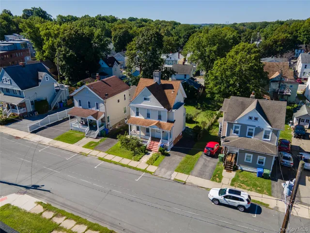 $319,999 | 20 Benton Avenue, Middletown, NY 10940