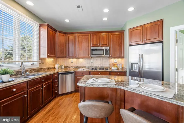 $1,300,000 | 614 Linslade Street, Gaithersburg, MD 20878