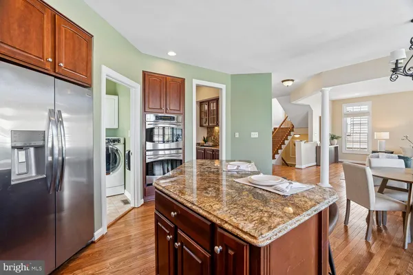 $1,300,000 | 614 Linslade Street, Gaithersburg, MD 20878