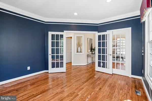 $1,300,000 | 614 Linslade Street, Gaithersburg, MD 20878