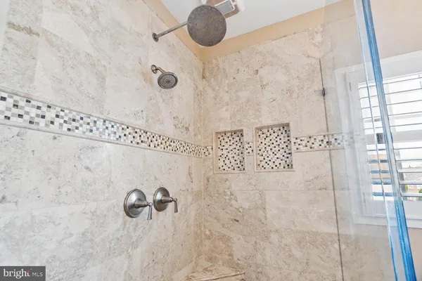 $1,300,000 | 614 Linslade Street, Gaithersburg, MD 20878
