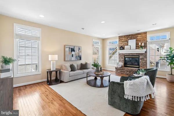 $1,300,000 | 614 Linslade Street, Gaithersburg, MD 20878