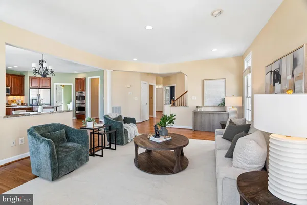 $1,300,000 | 614 Linslade Street, Gaithersburg, MD 20878