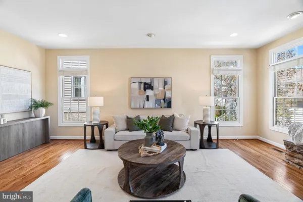$1,300,000 | 614 Linslade Street, Gaithersburg, MD 20878