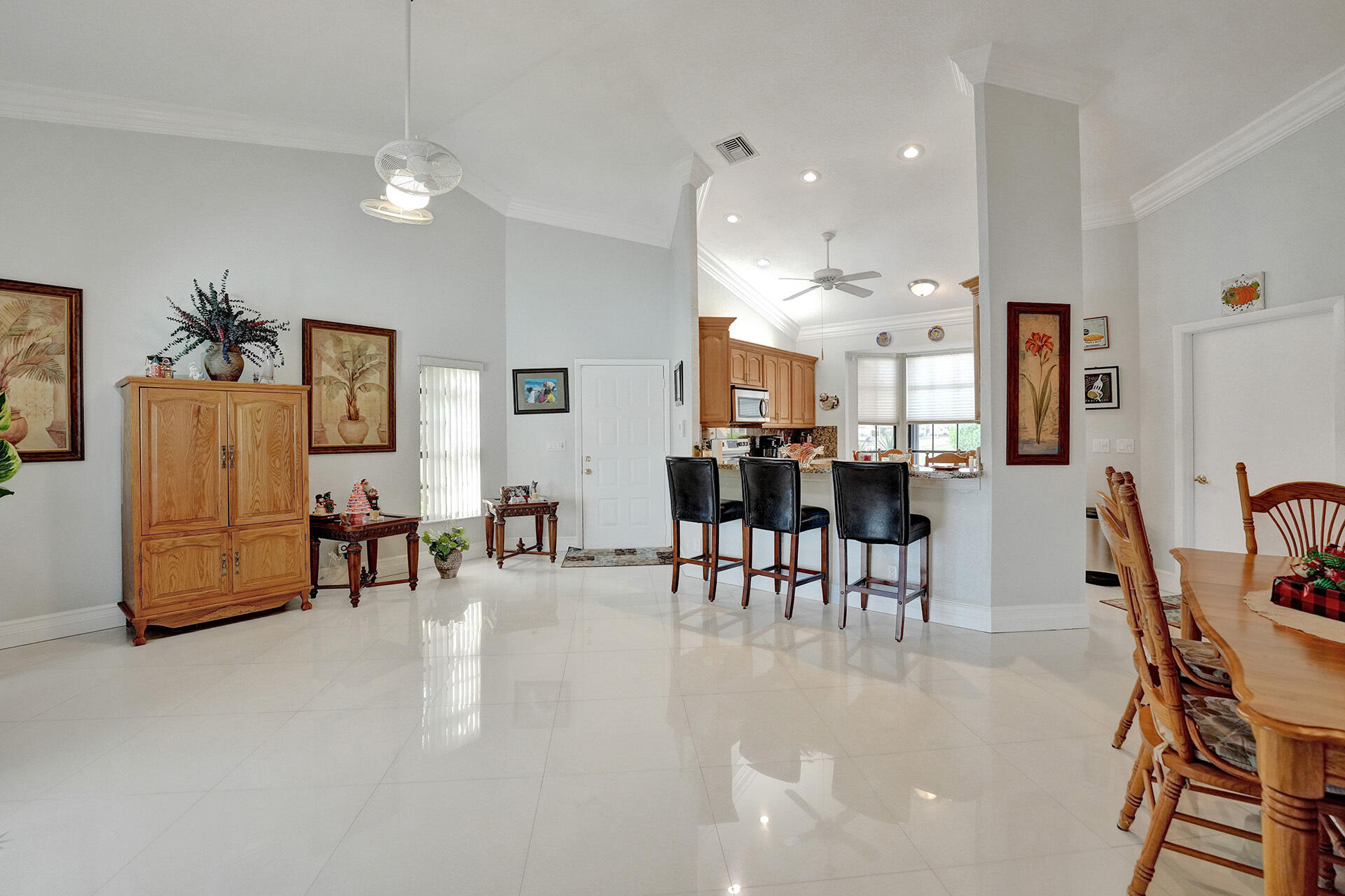 5447 Helene Circle Boynton Beach, FL 33472 - Photo 15 of 40 RJP09263