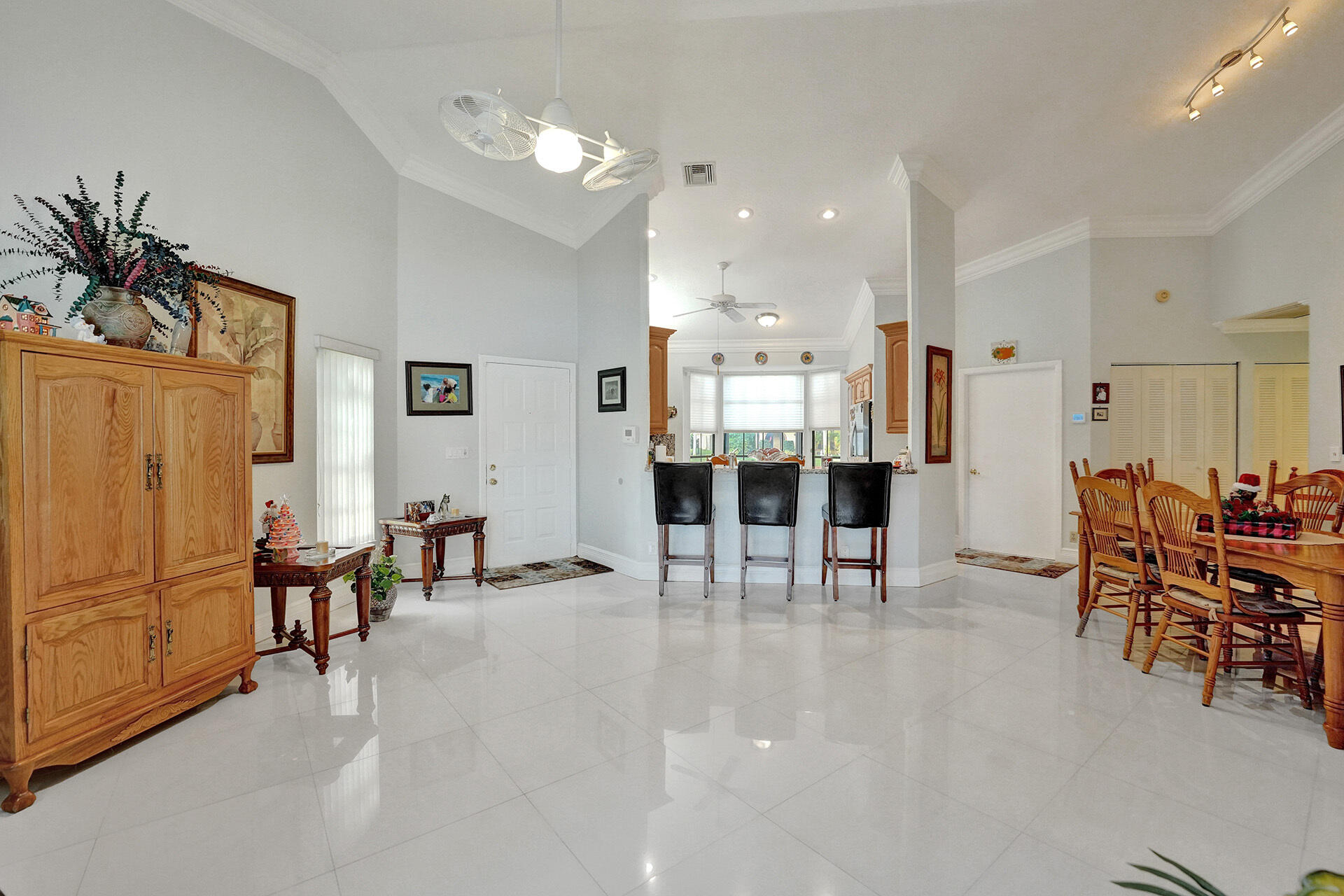 5447 Helene Circle Boynton Beach, FL 33472 - Photo 16 of 40 RJP09260