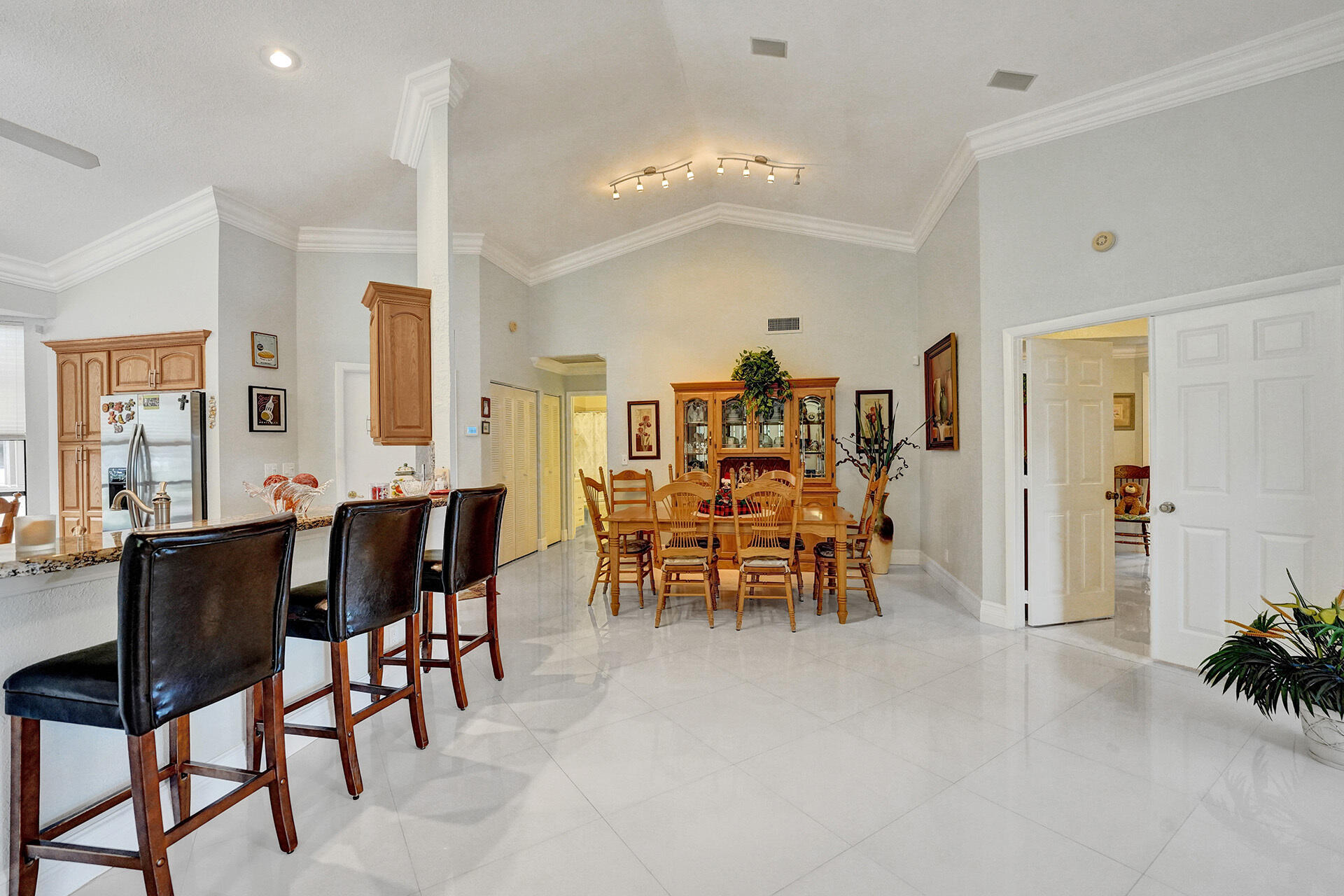 5447 Helene Circle Boynton Beach, FL 33472 - Photo 18 of 40 RJP09257