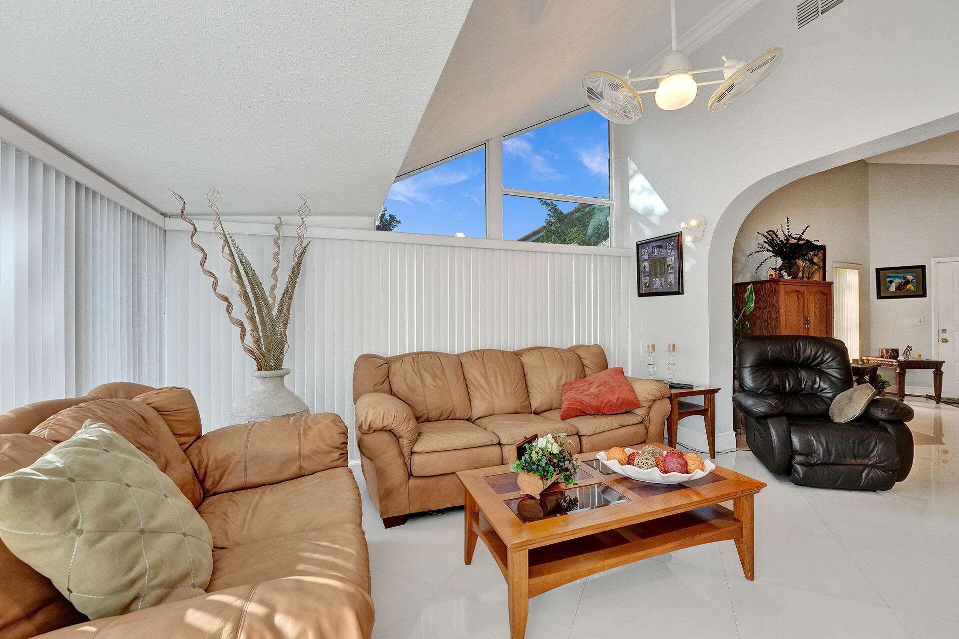 5447 Helene Circle Boynton Beach, FL 33472 - Photo 22 of 40 RJP09320