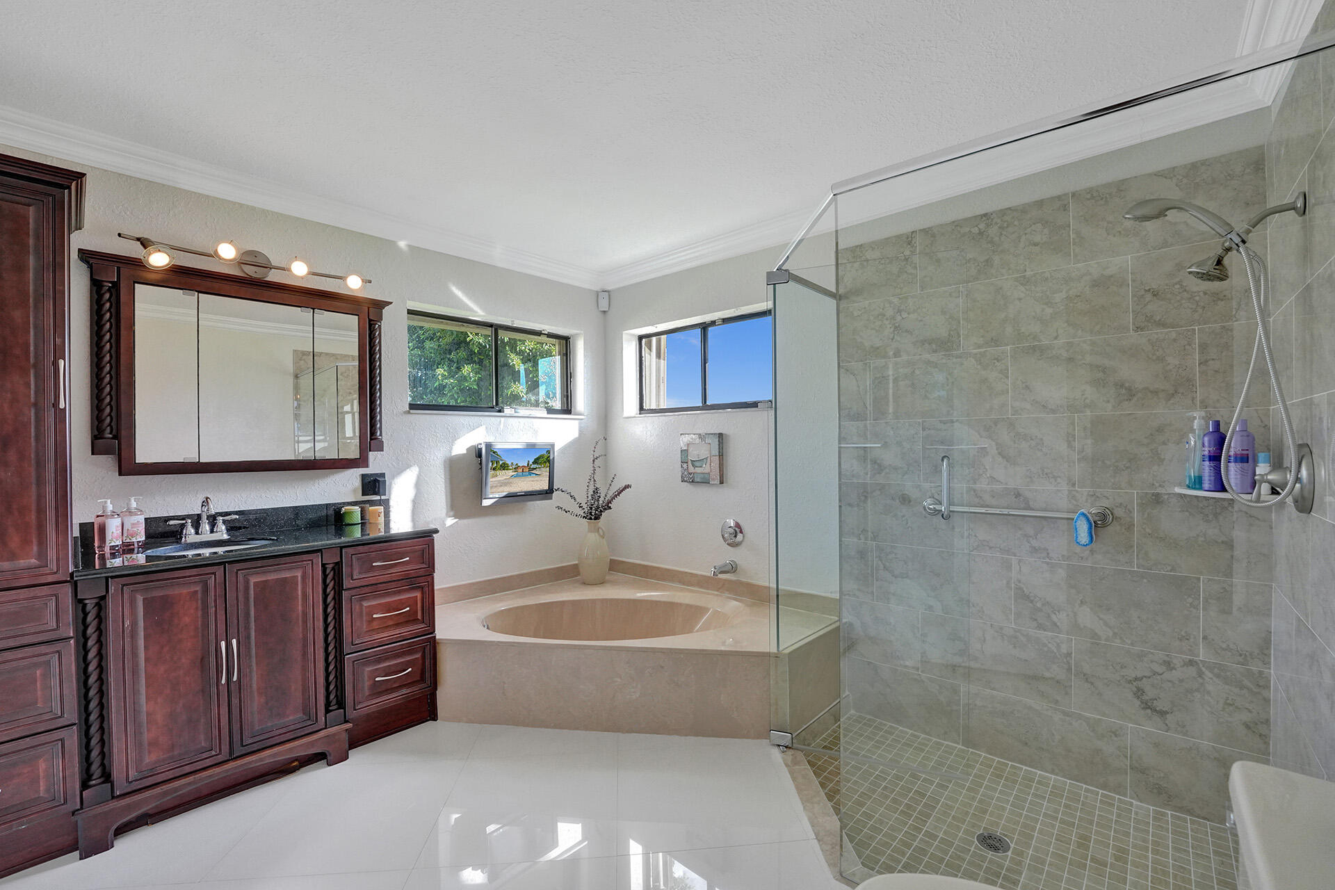 5447 Helene Circle Boynton Beach, FL 33472 - Photo 35 of 40 RJP09332