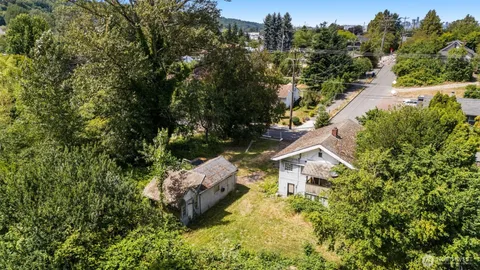 $615,000 | 565 South Director Street, Seattle, WA 98108