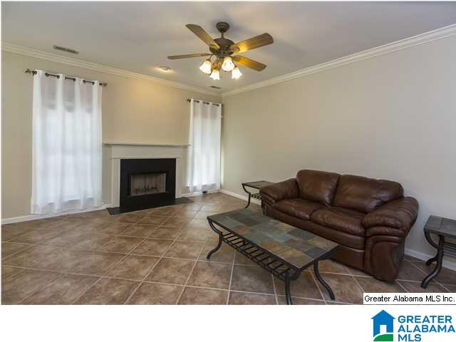 113 Amanda Place Pelham, AL 35124 - Photo 3 of 28