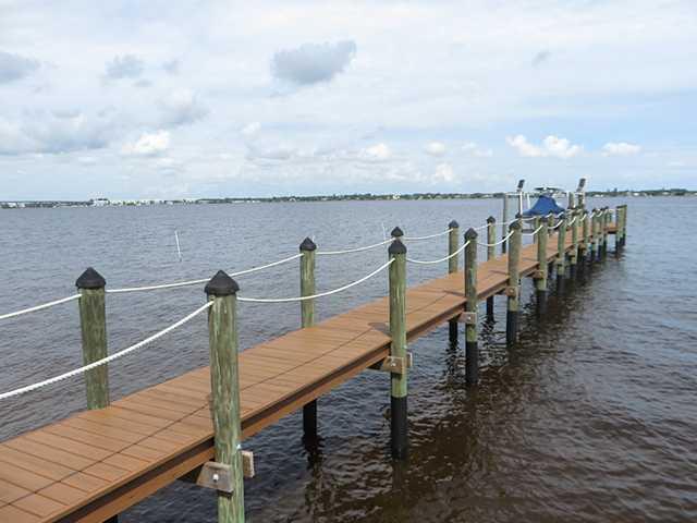 705 Southeast Riverside Drive Stuart, FL 34994 - Photo 10 of 24 Gallery Image 10