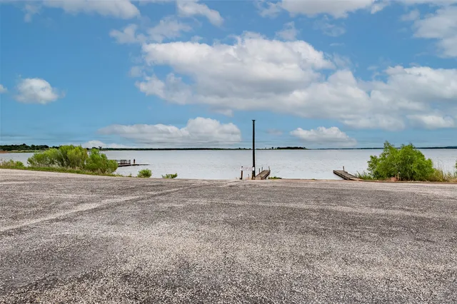 $425,000 | 505 Sage Brush Drive, Somerville, TX 77879