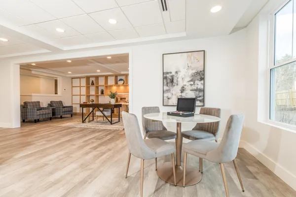 $2,100 | 7 Hannaford Drive, York, ME 03909