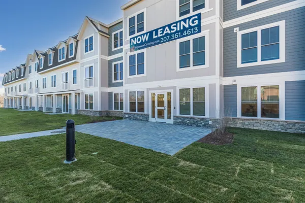 $2,100 | 7 Hannaford Drive, York, ME 03909