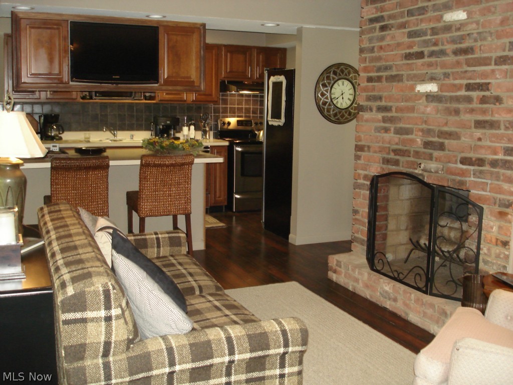 550 Hemlock Road Chagrin Falls, OH 44022 - Photo 4 of 16 Gallery Image 4