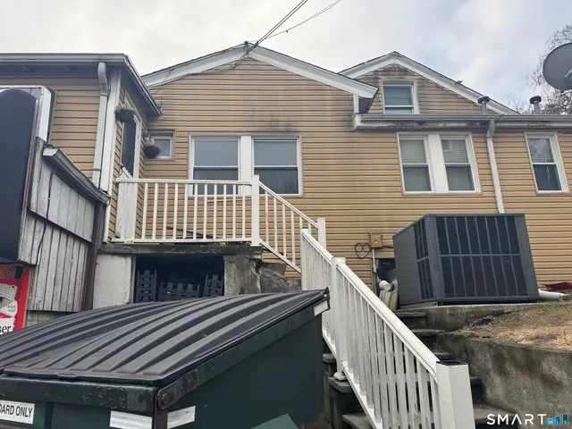 $1,800 | 47 Pershing Drive, Unit 1, Ansonia, CT 06401