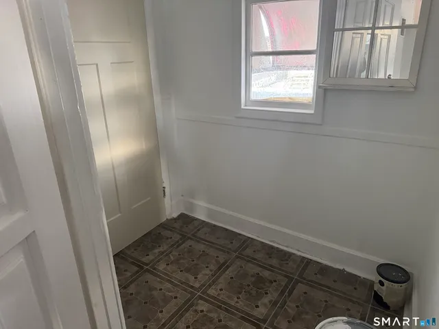 $1,800 | 47 Pershing Drive, Unit 1, Ansonia, CT 06401